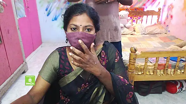 Snapshot of Novapol chatting on 11.11.25 Novapol online show from 11.11.25