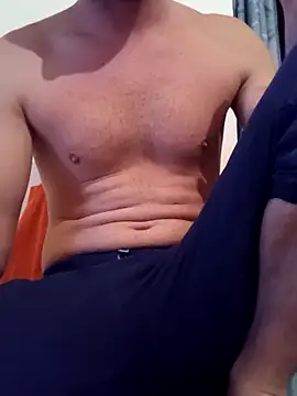 Snapshot of Rolandxxxr chatting on 01.10.25 Rolandxxxr online show from 01.10.25