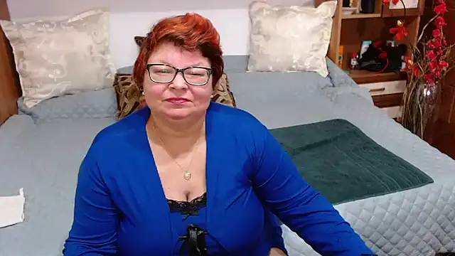 Snapshot of SweetMommaX chatting on 01.07.25 SweetMommaX online show from 01.07.25