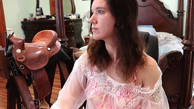 Snapshot of thornburyrose chatting on 03.14.25 thornburyrose online show from 03.14.25