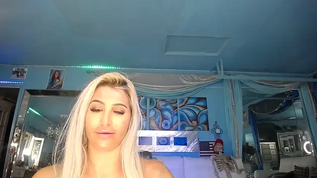 ADRIANNA FOX online show from 02.10.25