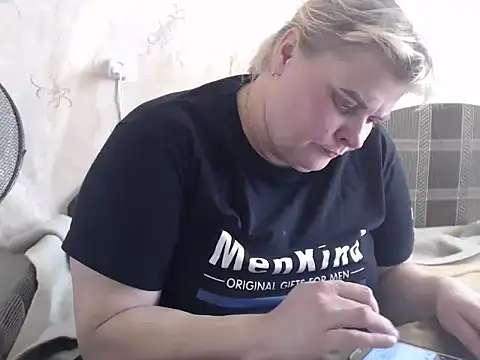 Snapshot of Ameliabusty chatting on 02.18.25 Ameliabusty online show from 02.18.25