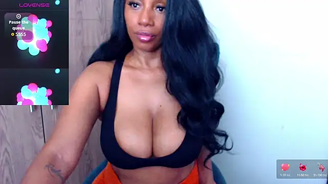 Snapshot of Pinkceeleste chatting on 11.02.25 Pinkceeleste online show from 11.02.25