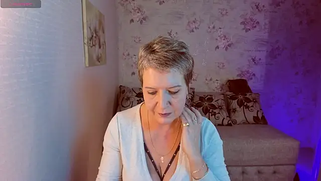Snapshot of KathySunn chatting on 12.07.24 KathySunn online show from 12.07.24