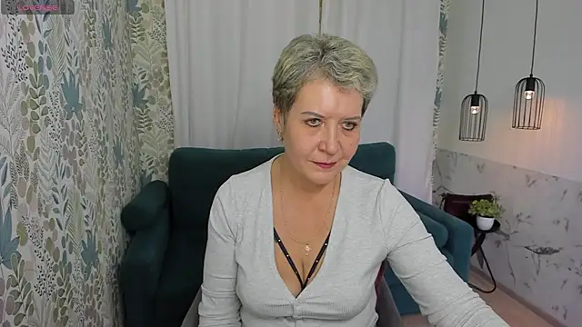 Snapshot of KathySunn chatting on 01.17.25 KathySunn online show from 01.17.25
