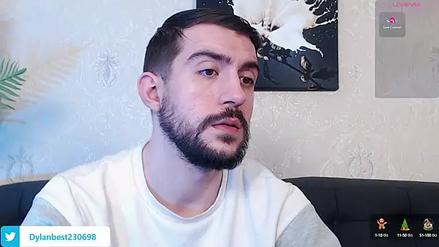 Snapshot of Dylan_Best chatting on 02.13.25 Dylan Best online show from 02.13.25