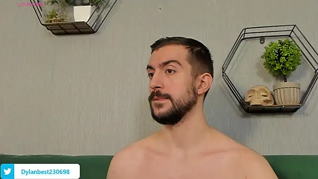 Snapshot of Dylan_Best chatting on 09.12.25 Dylan Best online show from 09.12.25