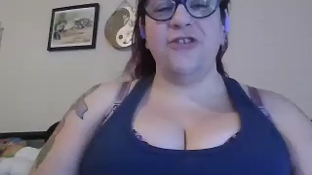 Snapshot of GothyBaby chatting on 01.21.25 GothyBaby online show from 01.21.25