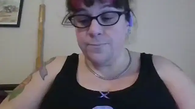 Snapshot of GothyBaby chatting on 02.18.25 GothyBaby online show from 02.18.25