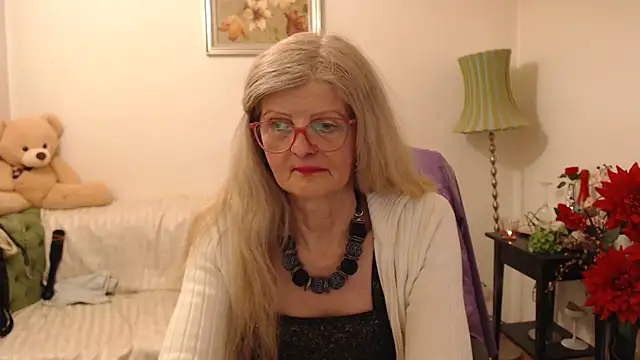 Snapshot of BlairFort chatting on 02.17.25 BlairFort online show from 02.17.25