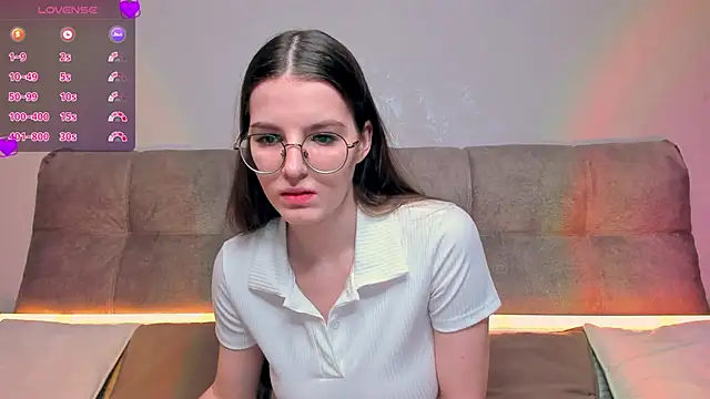 Snapshot of AriellaTesk chatting on 03.05.25 AriellaTesk online show from 03.05.25