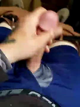 Snapshot of MrDaRkO_420 chatting on 01.02.25 MrDaRkO 420 online show from 01.02.25