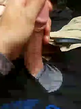 Snapshot of MrDaRkO_420 chatting on 02.01.25 MrDaRkO 420 online show from 02.01.25