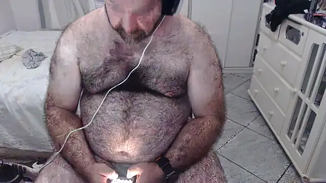 Snapshot of MysterBearMG chatting on 03.16.25 MysterBearMG online show from 03.16.25