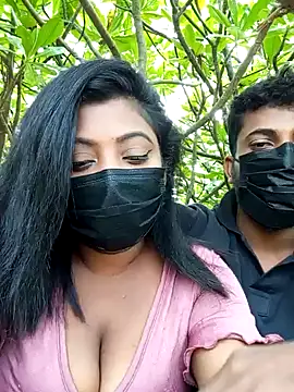 Snapshot of _Cute_ariana_ chatting on 01.20.25  Cute ariana  online show from 01.20.25