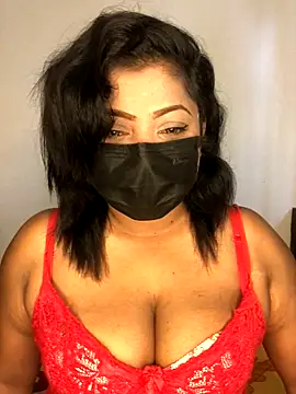 Snapshot of _Cute_ariana_ chatting on 10.05.25  Cute ariana  online show from 10.05.25