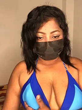 Snapshot of _Cute_ariana_ chatting on 10.09.25  Cute ariana  online show from 10.09.25