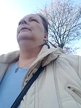 Snapshot of saharaheiss chatting on 12.26.24 saharaheiss online show from 12.26.24