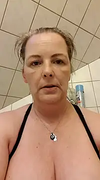 Snapshot of saharaheiss chatting on 02.16.25 saharaheiss online show from 02.16.25