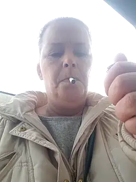 Snapshot of saharaheiss chatting on 02.19.25 saharaheiss online show from 02.19.25