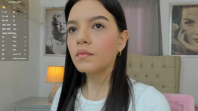 Snapshot of Beautyari_ chatting on 01.18.25 Beautyari online show from 01.18.25