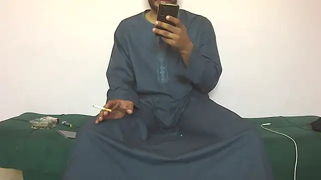 Snapshot of foxsanSs chatting on 09.30.25 foxsanSs online show from 09.30.25