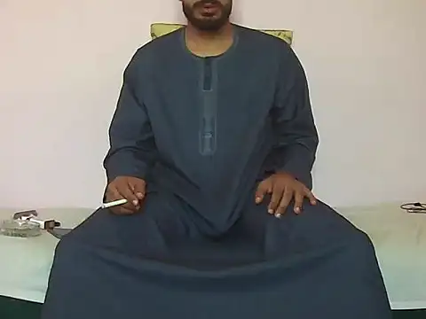 Snapshot of foxsanSs chatting on 10.30.25 foxsanSs online show from 10.30.25