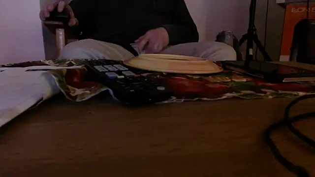 Snapshot of Cordt27 chatting on 11.14.25 Cordt27 online show from 11.14.25