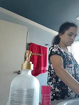 Snapshot of RuggyRackz chatting on 10.16.25 RuggyRackz online show from 10.16.25