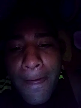 Snapshot of EISONREINA11 chatting on 09.22.25 EISONREINA11 online show from 09.22.25