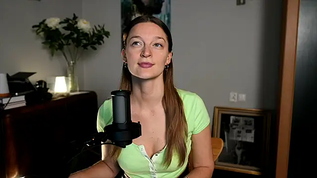 Snapshot of Special___ chatting on 12.29.24 Special    online show from 12.29.24