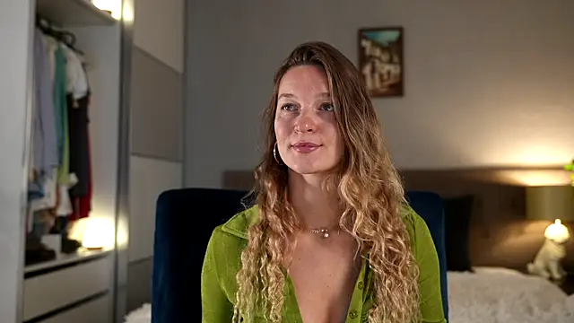 Snapshot of Special___ chatting on 09.26.25 Special    online show from 09.26.25