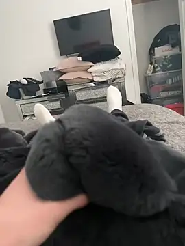 Snapshot of Furdale chatting on 02.28.25 Furdale online show from 02.28.25