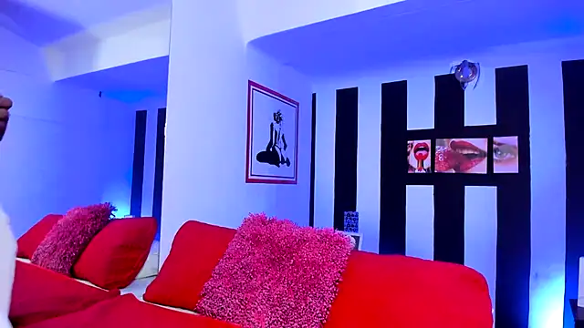 Snapshot of YeminaLeman chatting on 01.17.25 YeminaLeman online show from 01.17.25