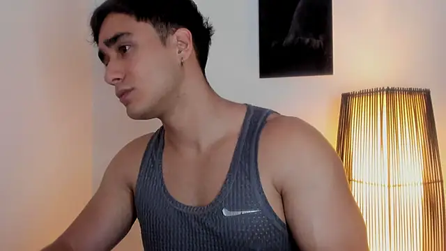 Snapshot of AlexRivera6 chatting on 09.09.25 AlexRivera6 online show from 09.09.25