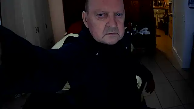 Snapshot of passifsoumis1963 chatting on 11.09.25 passifsoumis1963 online show from 11.09.25