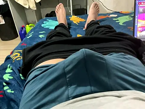 Snapshot of elvis0966 chatting on 09.22.25 elvis0966 online show from 09.22.25