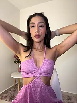 Snapshot of SelenaStone chatting on 03.08.25 SelenaStone online show from 03.08.25