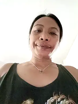 Snapshot of KinkyKit_May chatting on 12.04.24 KinkyKit May online show from 12.04.24