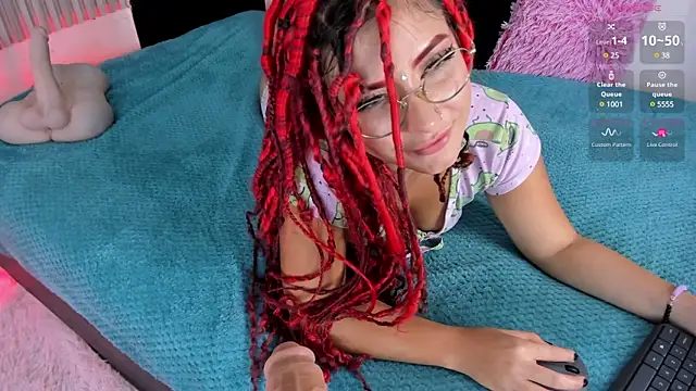 Snapshot of aly_nucita_ chatting on 12.17.24 aly nucita online show from 12.17.24