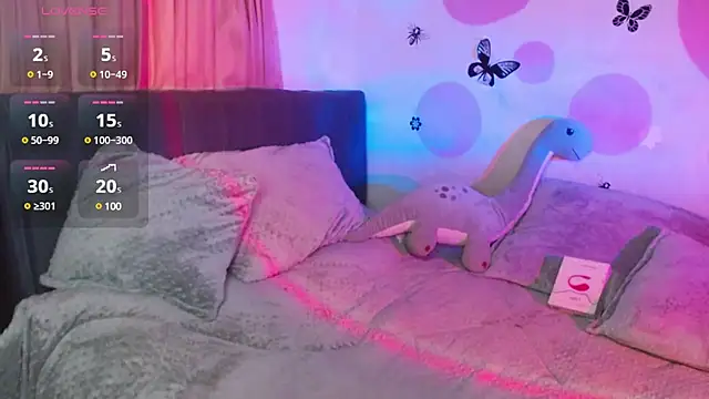 Snapshot of Cata_cortes chatting on 02.22.25 Cata cortes online show from 02.22.25