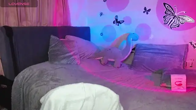 Snapshot of Cata_cortes chatting on 02.25.25 Cata cortes online show from 02.25.25