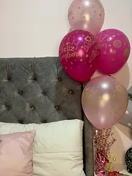 Snapshot of Kataliina chatting on 03.16.25 Kataliina online show from 03.16.25