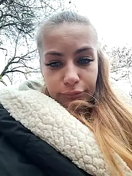 Snapshot of Keli_Jessi chatting on 12.11.24 Keli Jessi online show from 12.11.24