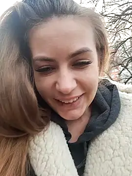 Snapshot of Keli_Jessi chatting on 12.20.24 Keli Jessi online show from 12.20.24