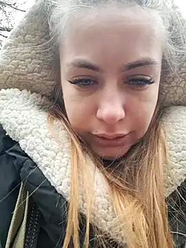 Snapshot of Keli_Jessi chatting on 12.29.24 Keli Jessi online show from 12.29.24