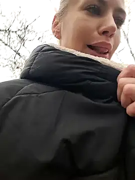 Snapshot of Keli_Jessi chatting on 01.03.25 Keli Jessi online show from 01.03.25