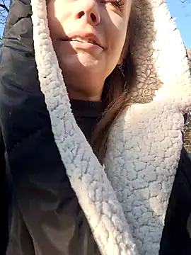 Snapshot of Keli_Jessi chatting on 02.08.25 Keli Jessi online show from 02.08.25