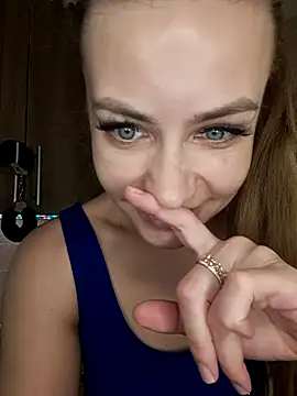 Snapshot of Keli_Jessi chatting on 02.24.25 Keli Jessi online show from 02.24.25