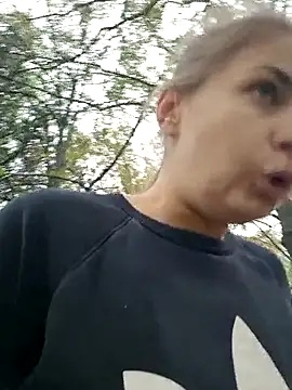 Snapshot of Keli_Jessi chatting on 10.30.25 Keli Jessi online show from 10.30.25